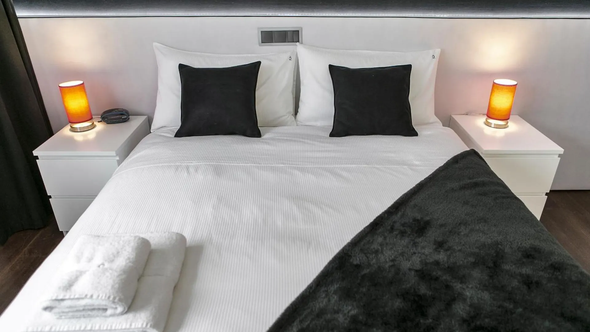 The Queen Luxury Apartments - Villa Giorgia Dudelange 0*,